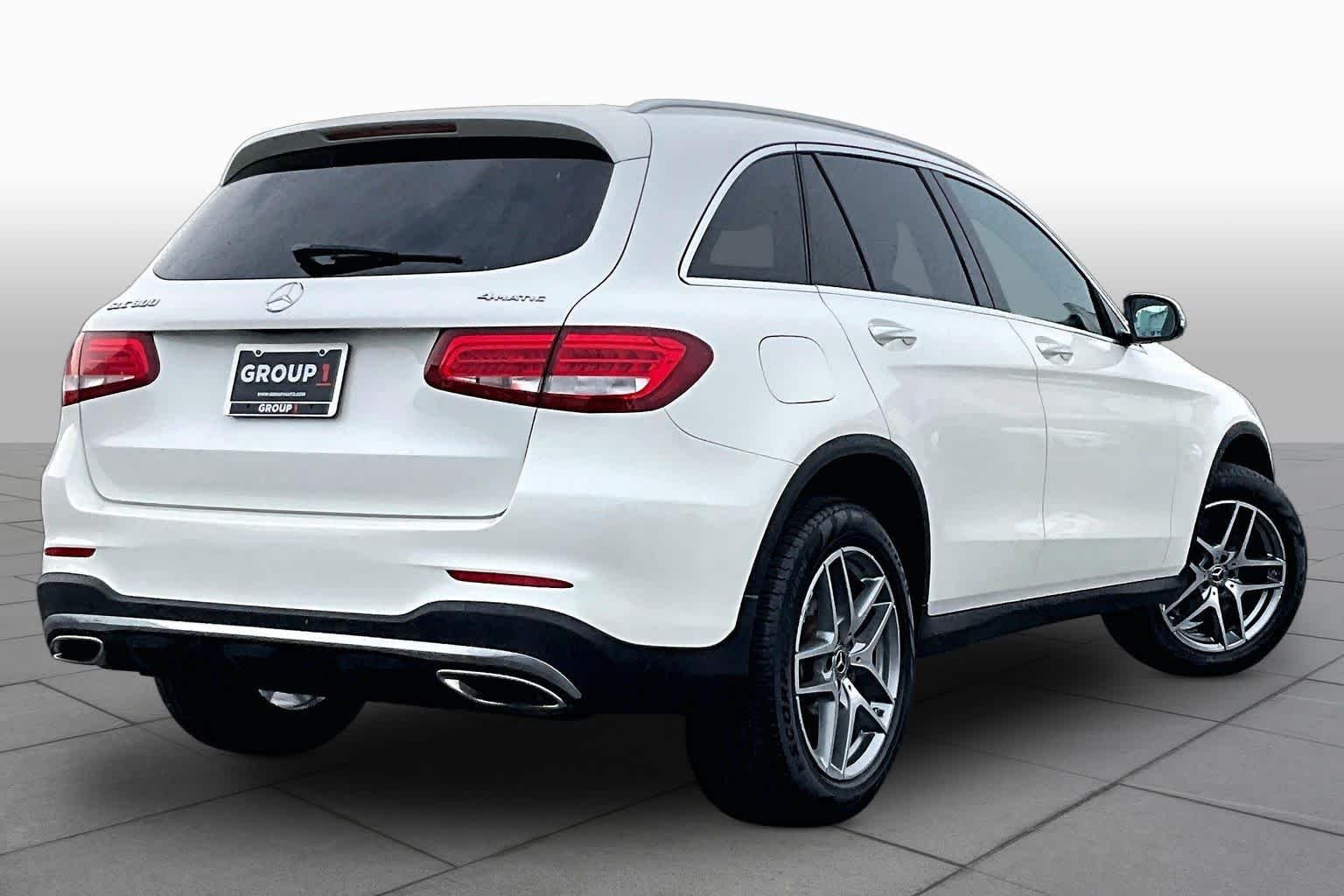 Used 2017 designo Diamond White Metallic Mercedes-Benz GLC 300 image 13