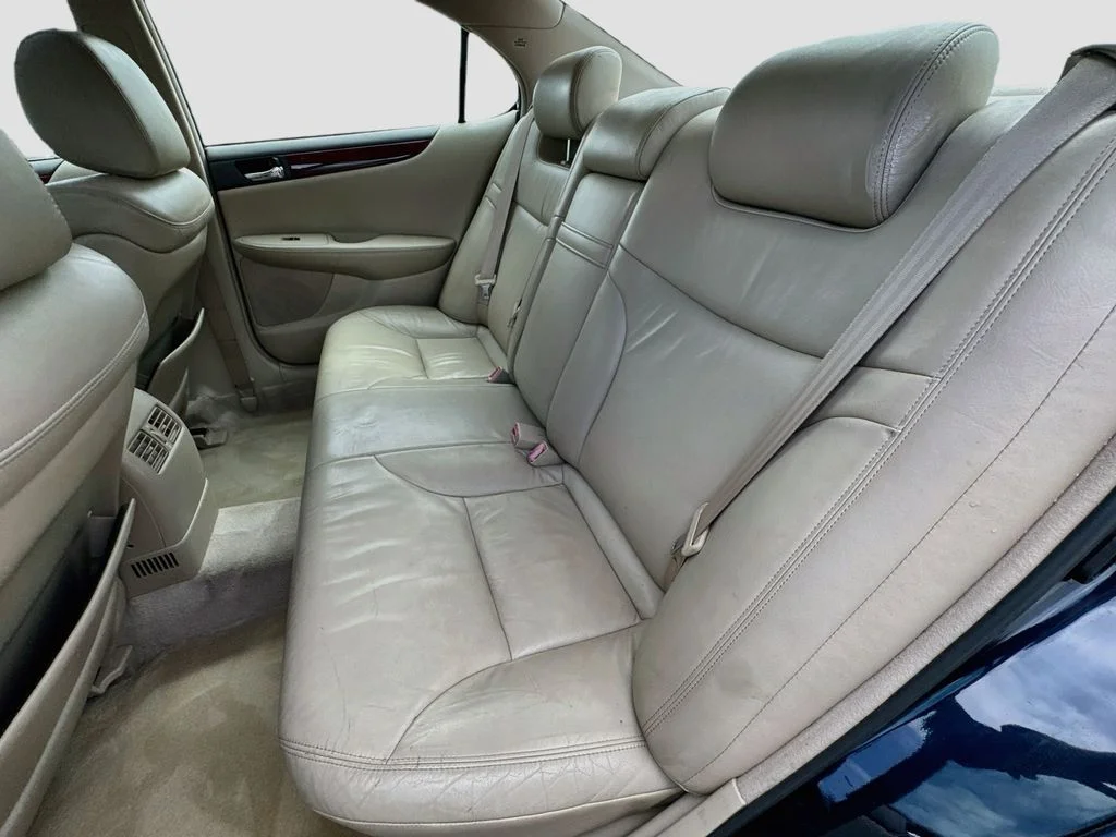 Used 2003 Blue Lexus 300 image 27