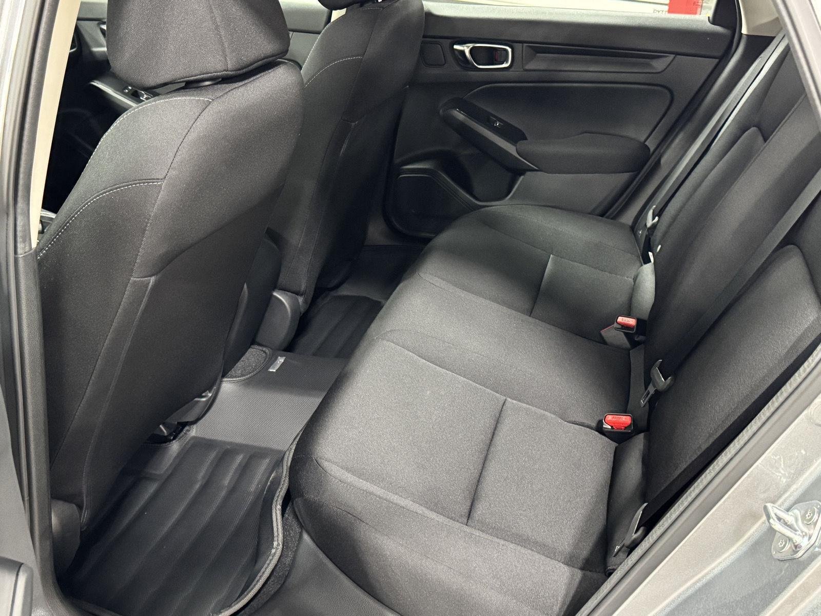Used 2024 Lunar Silver Metallic honda LX image 20
