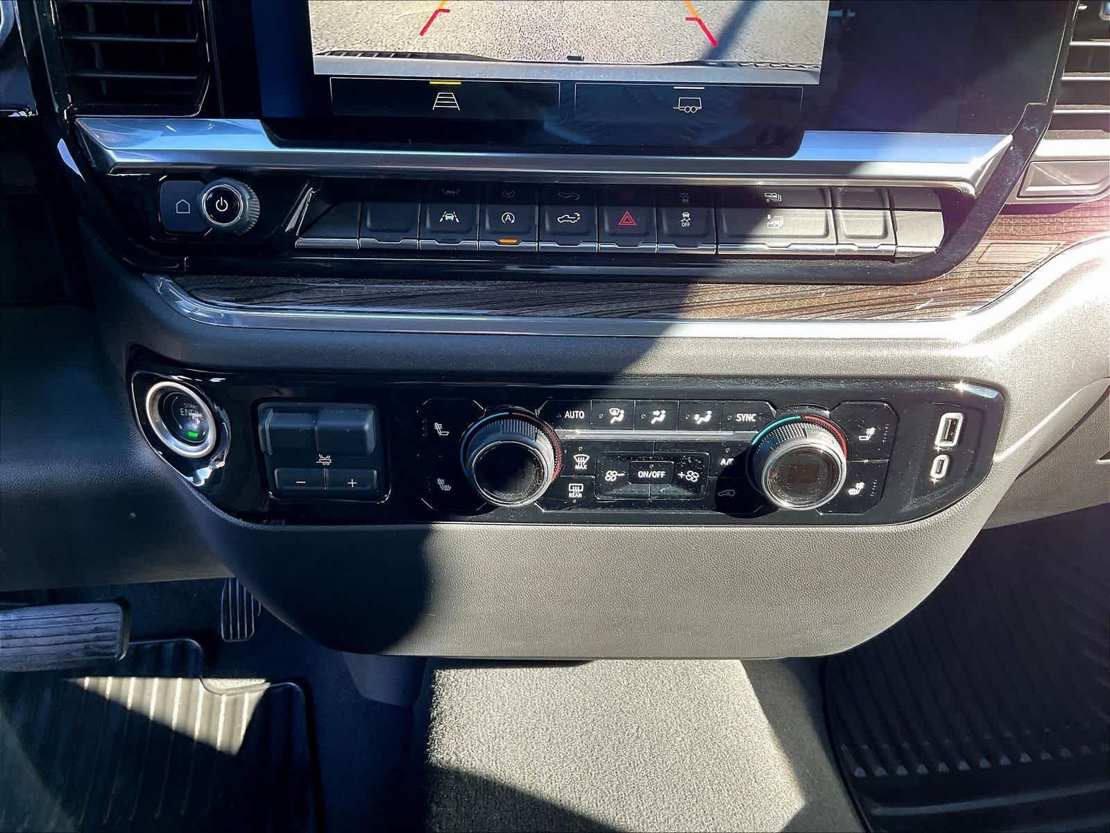 2025 Chevrolet Silverado 1500 LT - Photo 18