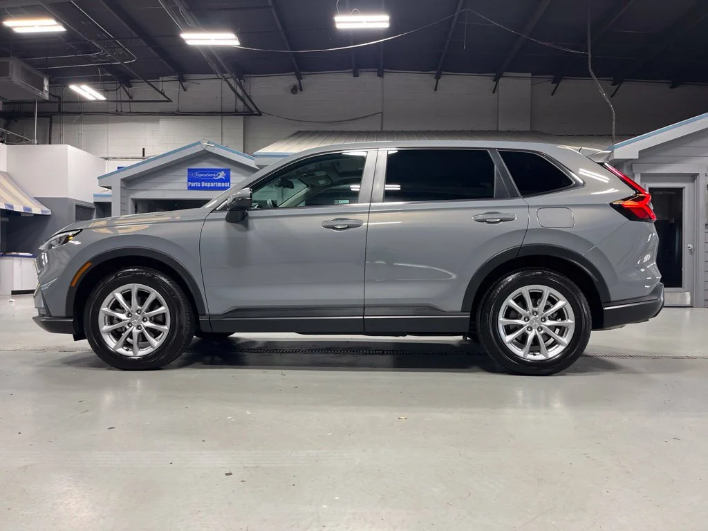 Used 2026 Urban Gray Pearl Honda EX image 4