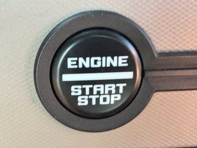Used 2023 Gray Ford Wildtrak image 39