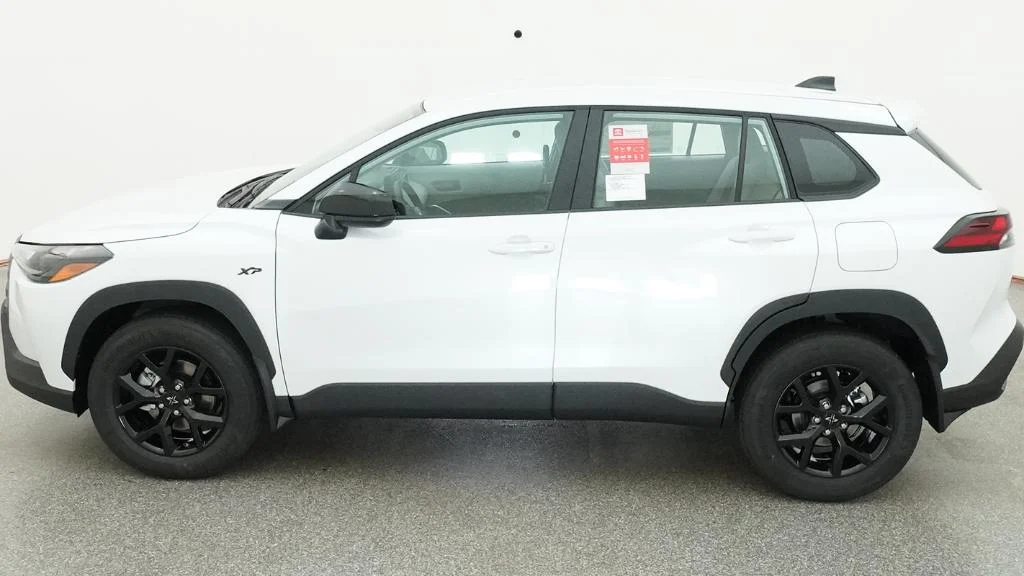 New 2026 Wind Chill Pearl Toyota L image 10
