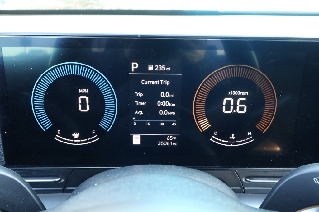 2025 Hyundai Kona SEL - Photo 15