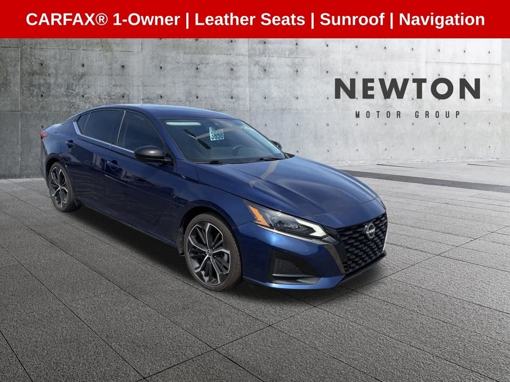 Used 2024 Blue Nissan 2.5 SR image 1