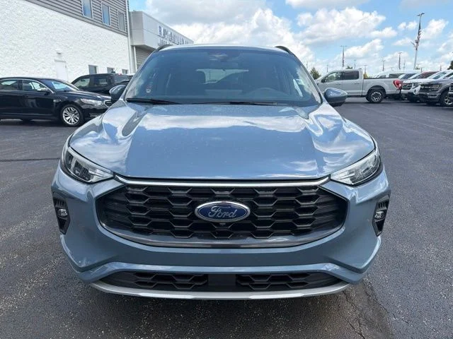 Used 2024 Vapor Blue Metallic Ford ST-Line Select image 2