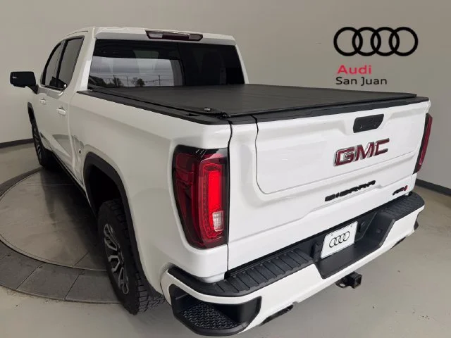 Used 2021 White GMC AT4 image 28