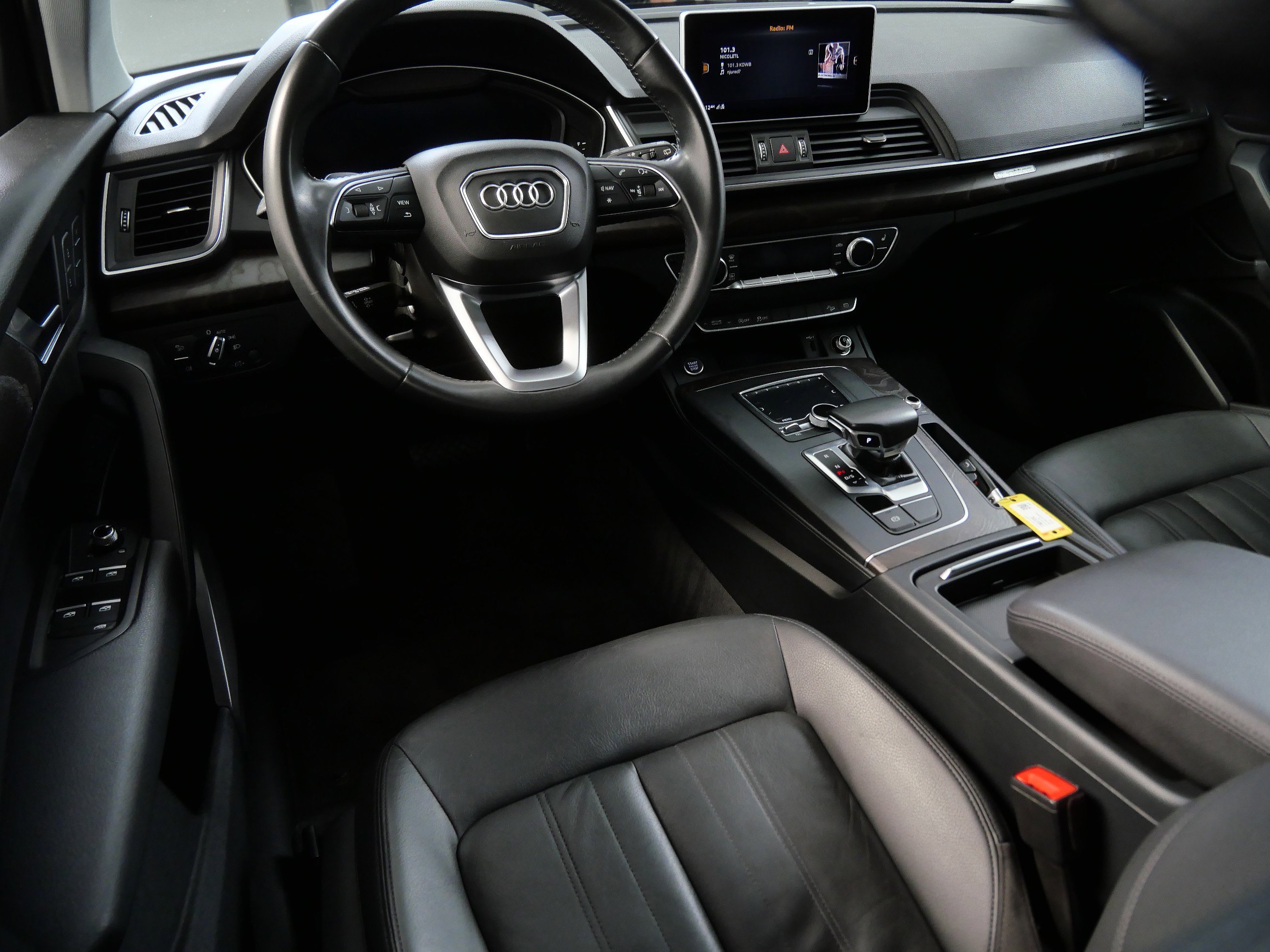 Used 2018 Audi Q5 Premium with VIN WA1ANAFY3J2209242 for sale in Minnetonka, Minnesota