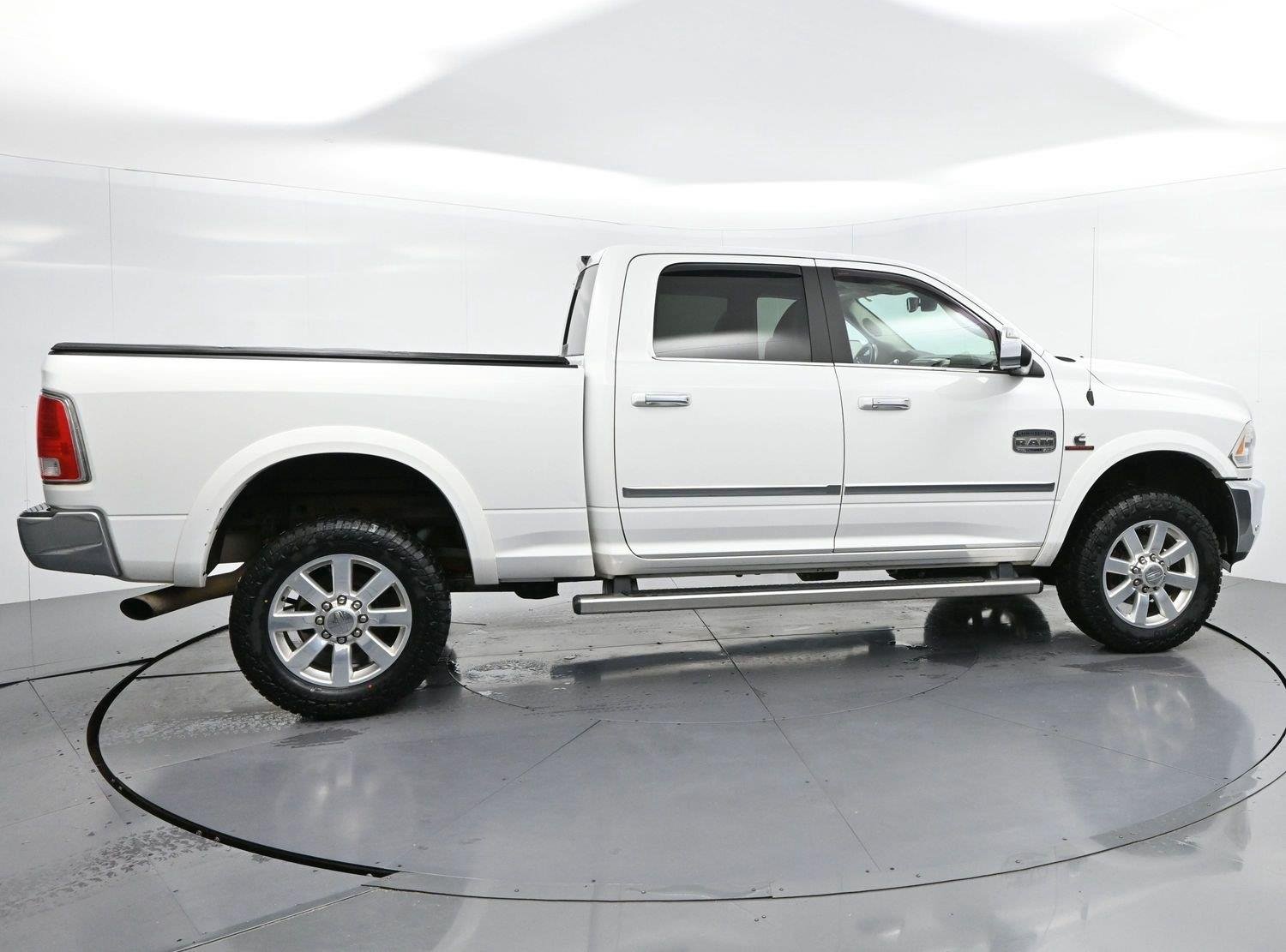 Used 2018 Bright White Clearcoat Ram Longhorn image 7