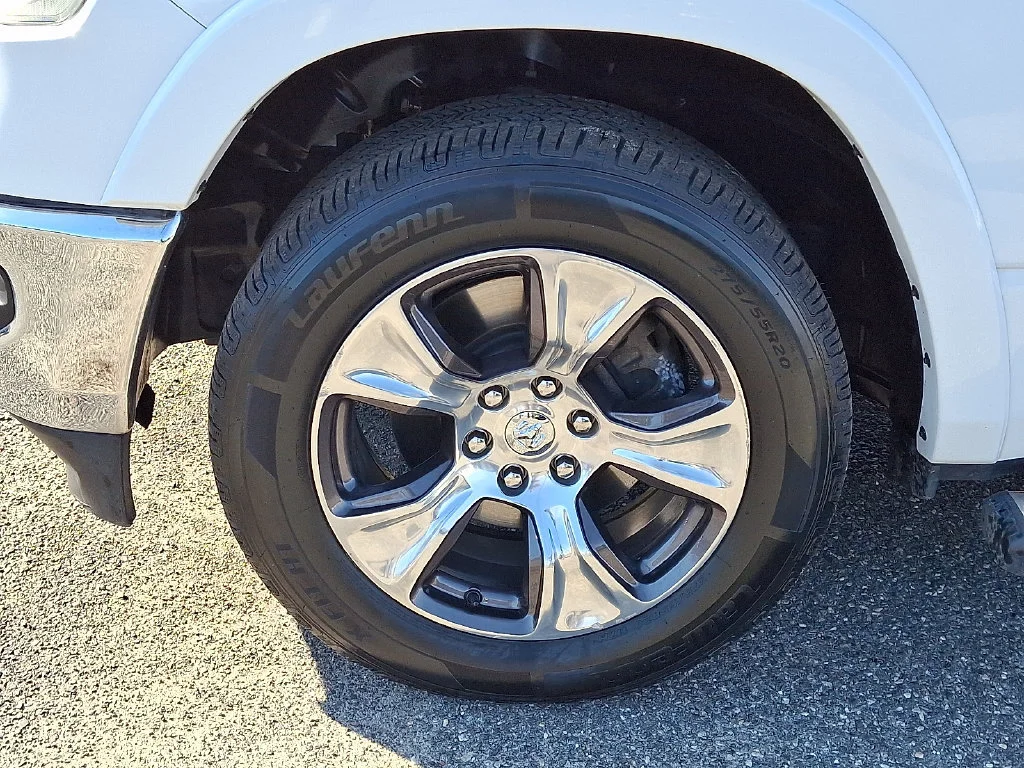Used 2022 Bright White Clearcoat Ram Laramie image 29