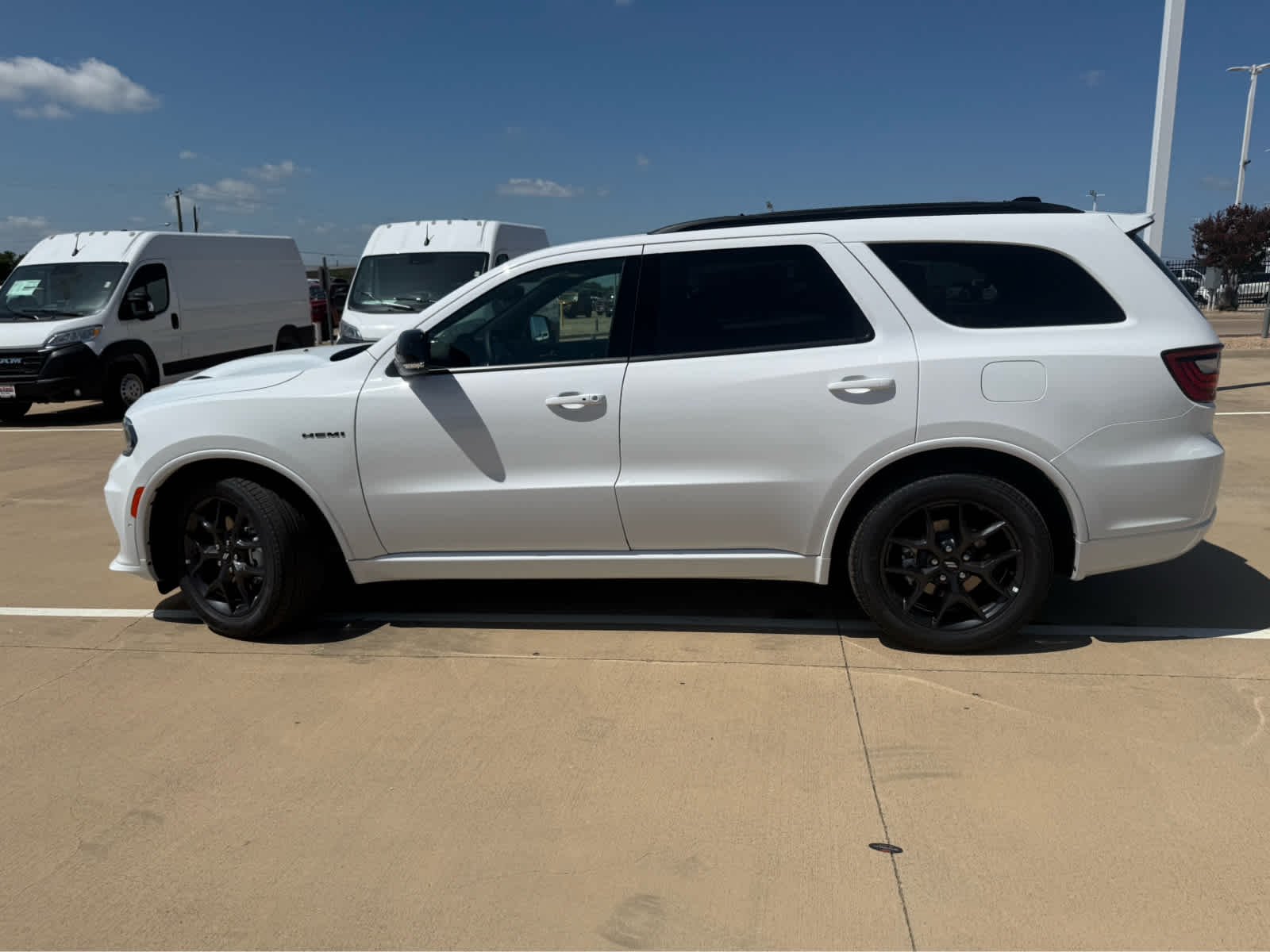 New 2026 White Knuckle Clear-Coat Exterior Paint Dodge GT Plus HEMI V8 image 11