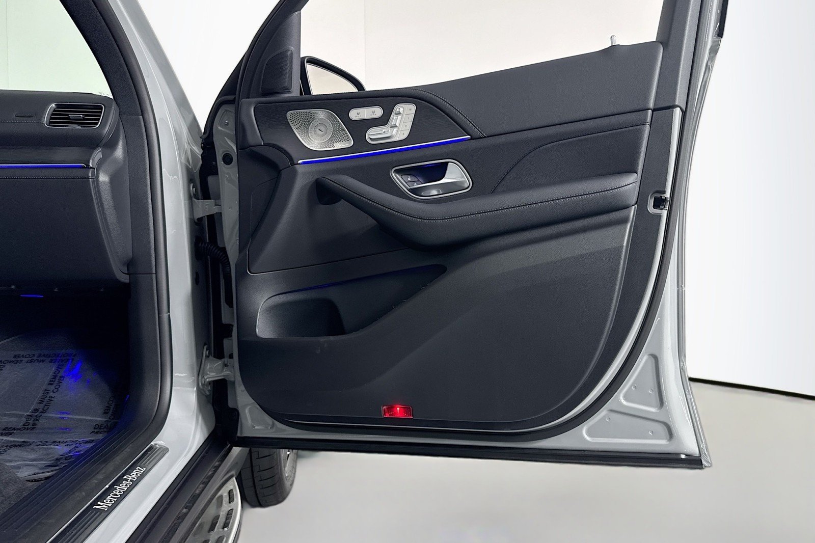 New 2026 MANUFAKTUR Alpine Grey Mercedes-Benz GLS 580 4MATIC® SUV image 24