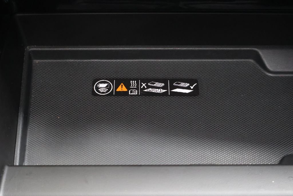 Used 2025 Black Chevrolet High Country image 25