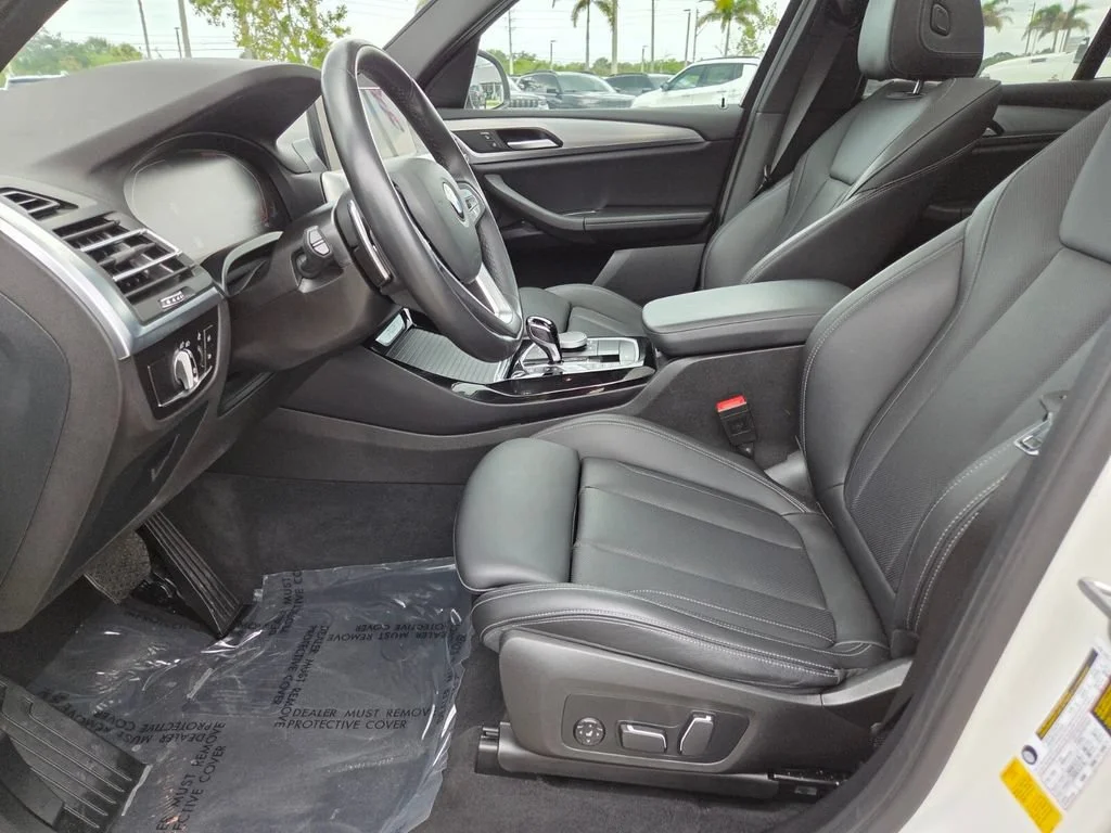 Used 2024 Mineral White Metallic BMW sDrive30i image 28