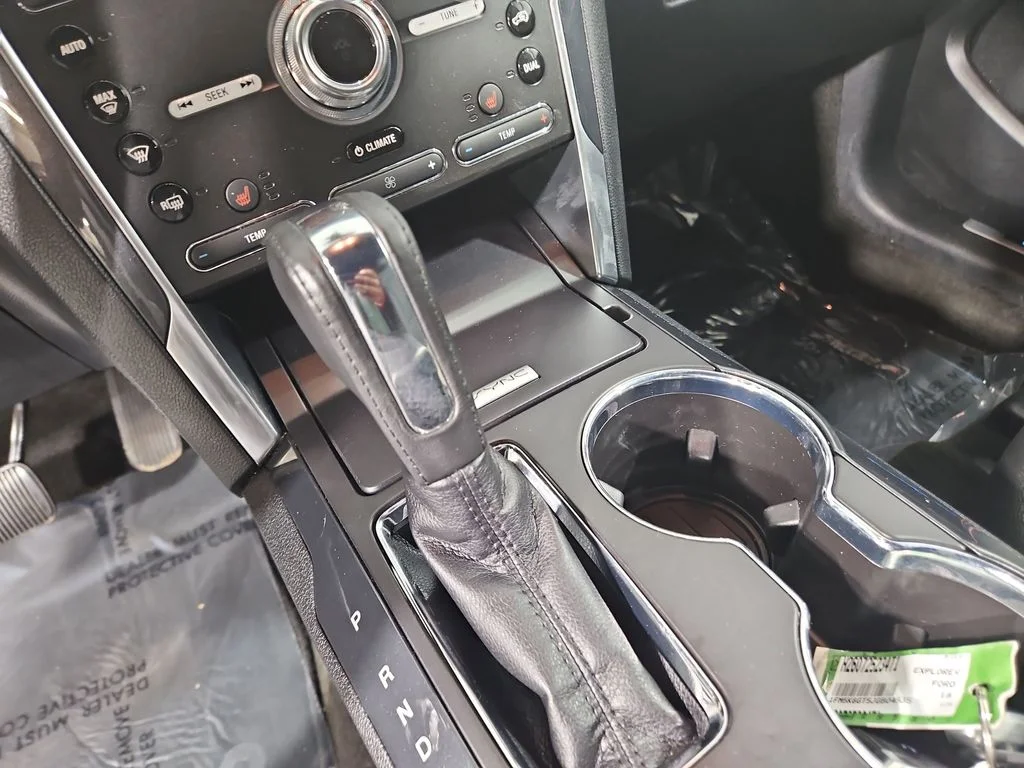 Used 2018 Blue Ford Sport image 24