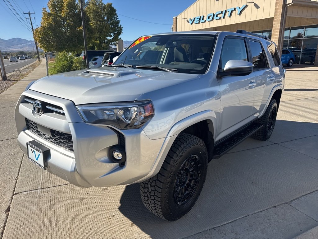 2024 Toyota 4Runner TRD Off-Road photo 3