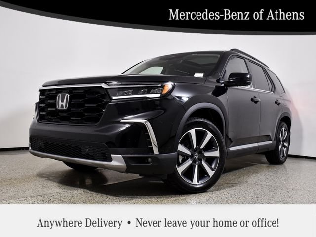 2023 Honda Pilot Touring 2WD's photo
