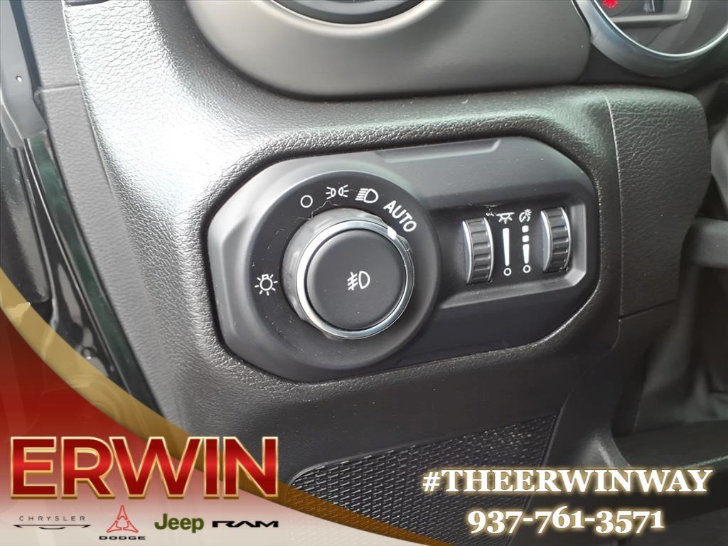 Used 2022 Black Jeep Willys image 15