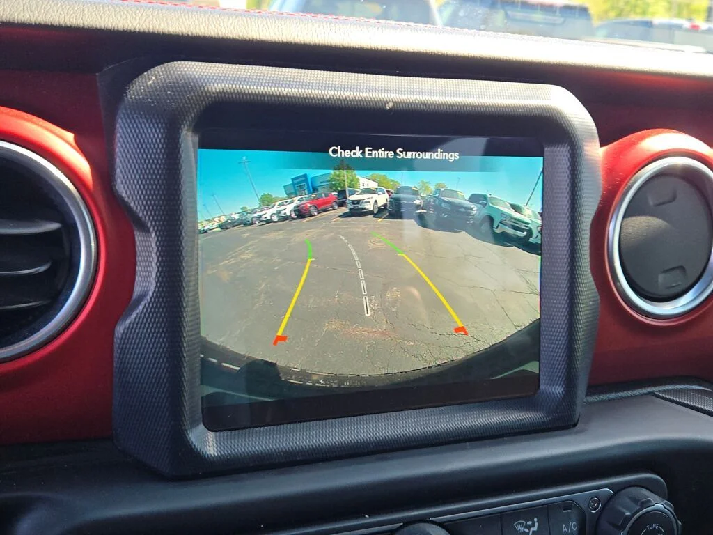 Used 2020 Black Jeep Unlimited Rubicon image 29