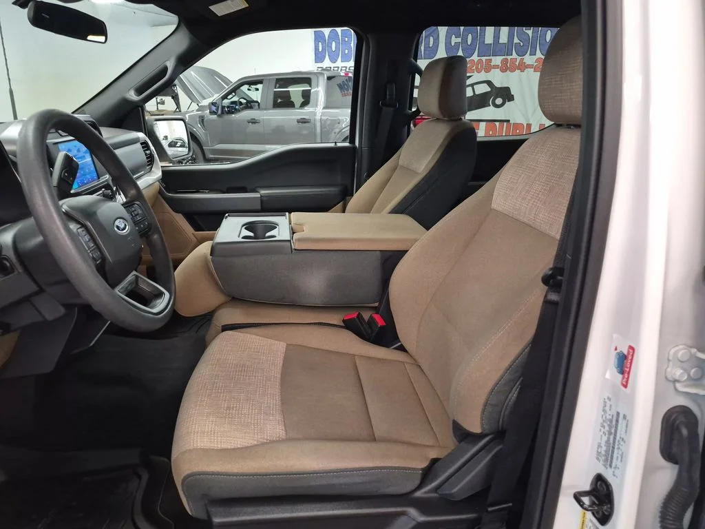 Certified Used 2023 Oxford White Ford XLT image 15