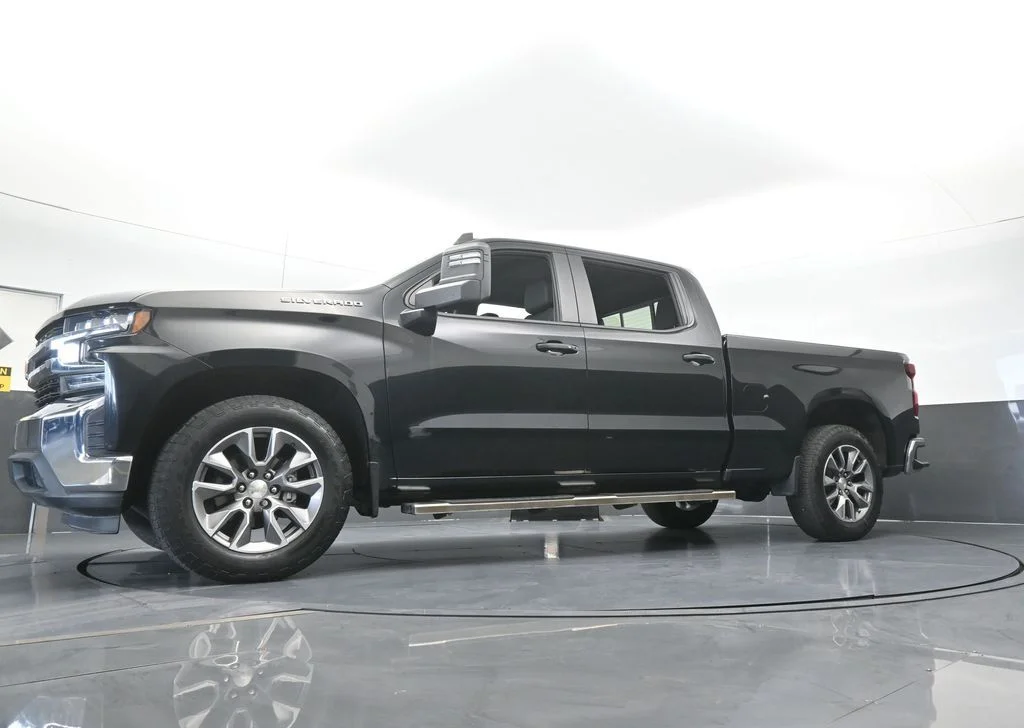 Used 2021 Black Chevrolet LT image 56