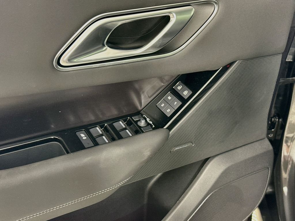 New 2026 Carpathian Grey Land Rover  image 19