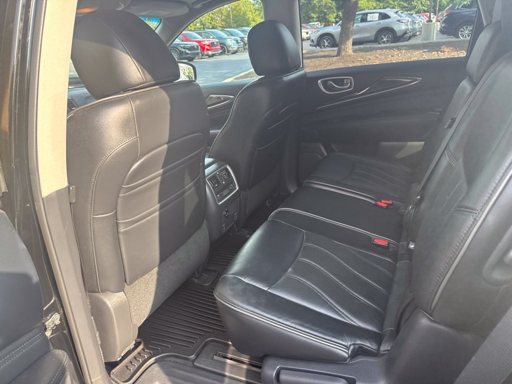 Used 2014 Black Obsidian INFINITI Base image 18