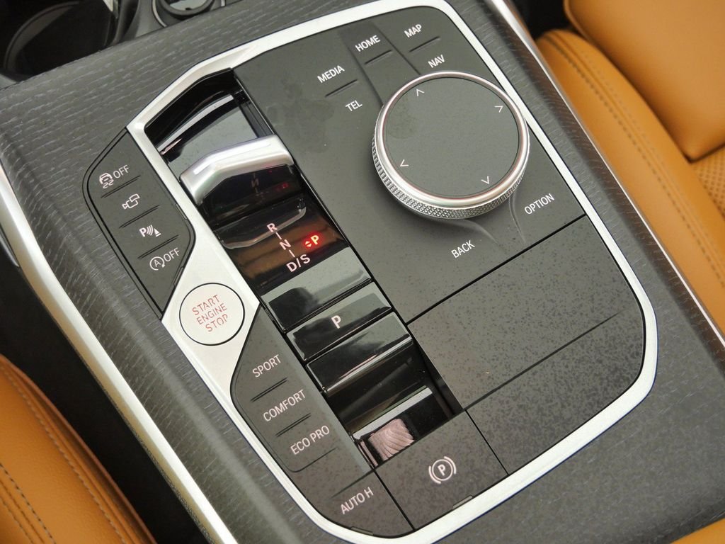 New 2026 Mineral White Metallic BMW 330i xDrive image 47