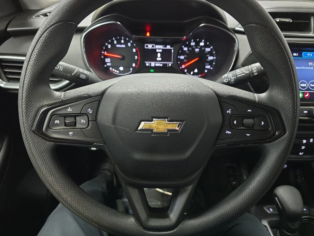 Used 2023 White Chevrolet LT image 18