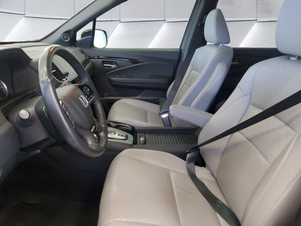 Used 2019 Gray Honda Elite image 7