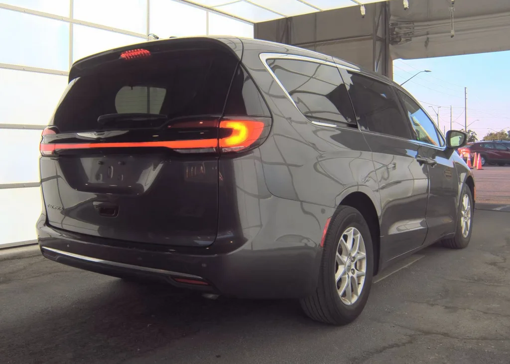 Used 2023 Gray Chrysler Touring L image 2