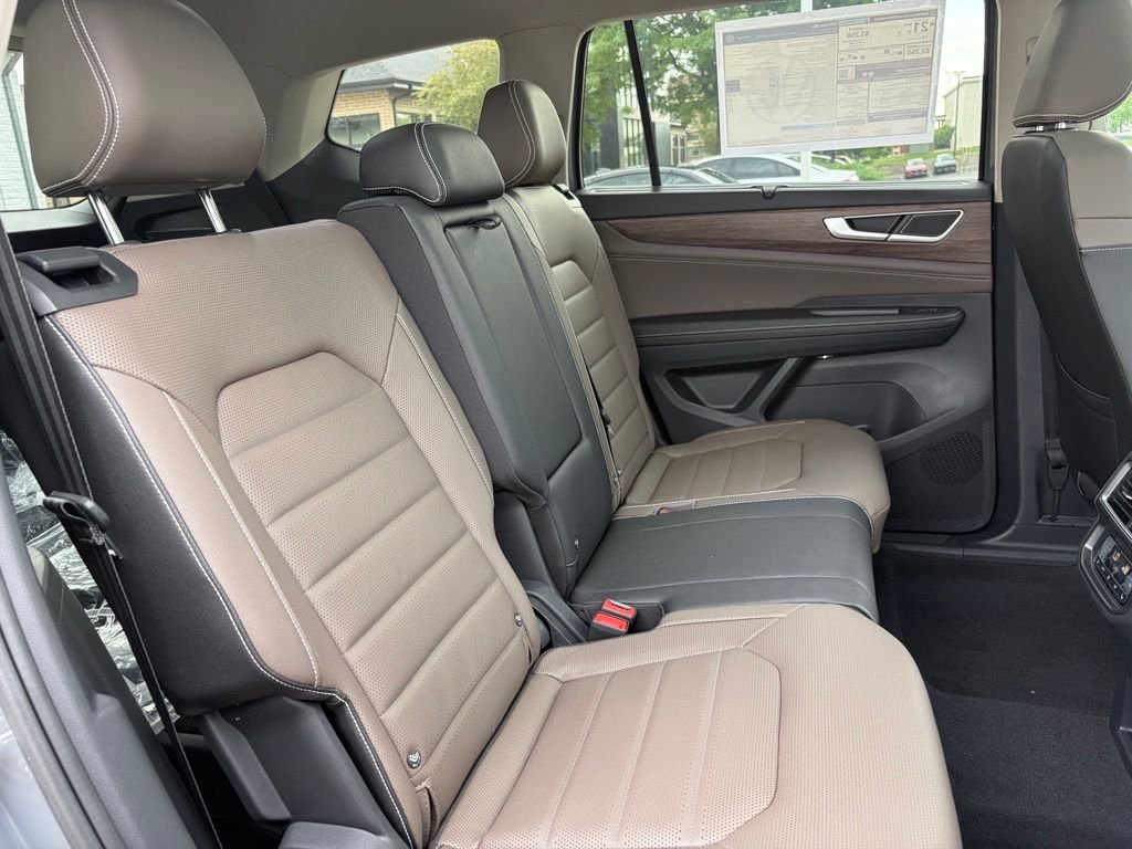 New 2026 Pure Gray Volkswagen 2.0T SEL image 21