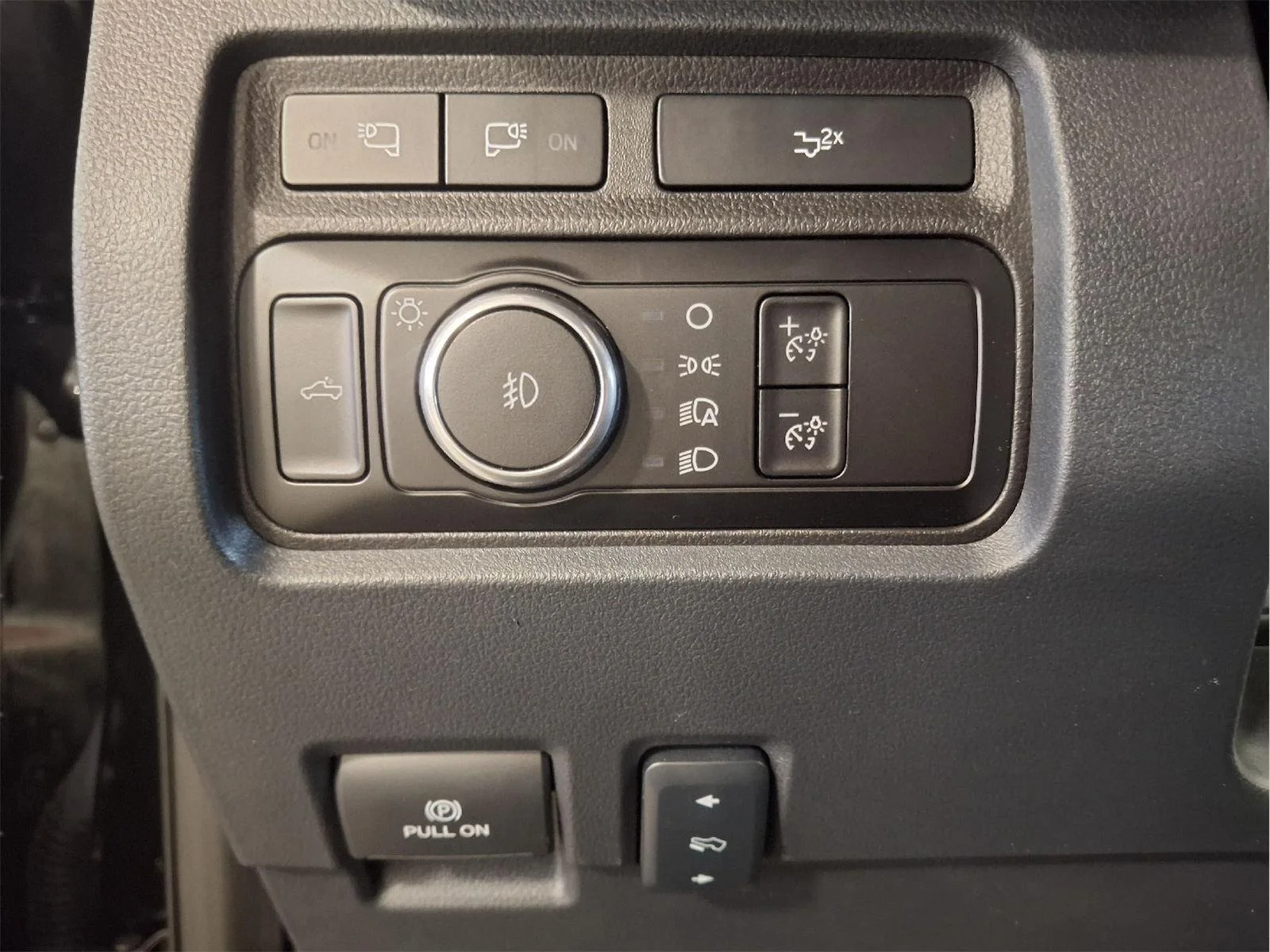 Used 2024 Agate Black Ford LARIAT image 24