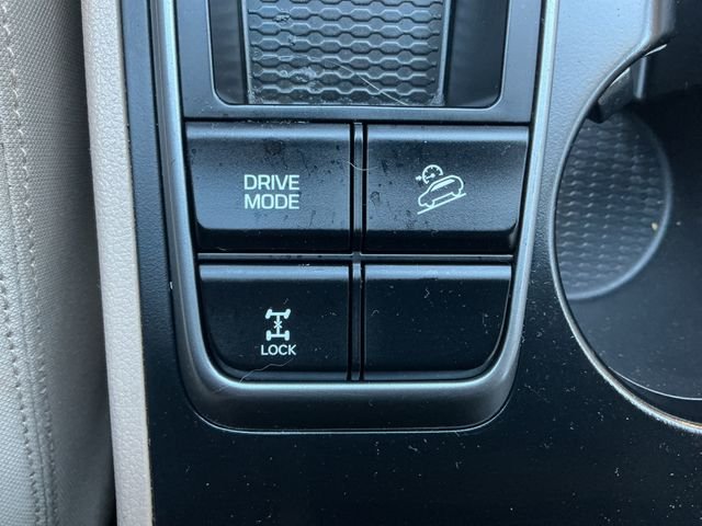 Used 2018 Red Hyundai SEL image 27