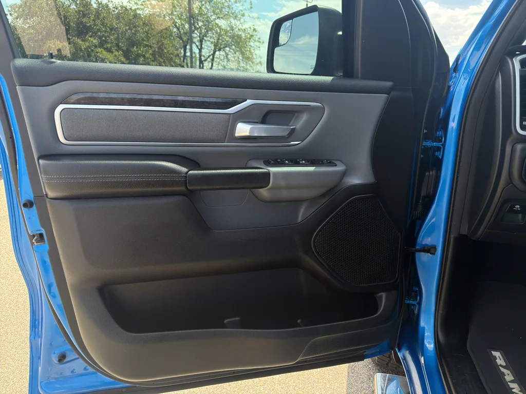 Used 2022 Hydro Blue Pearlcoat Ram Big Horn image 7