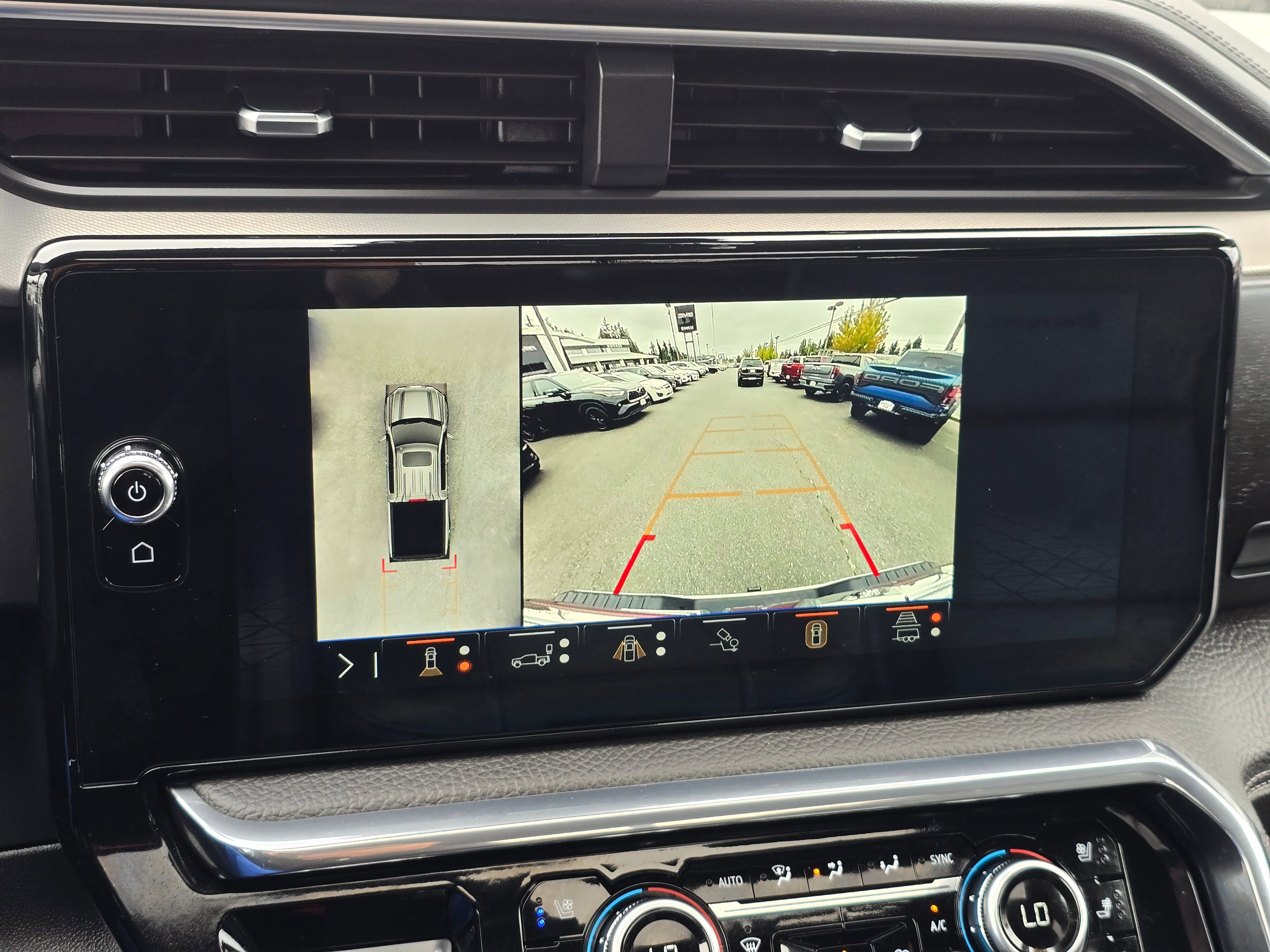 Used 2024 White Frost Tricoat GMC Denali image 23