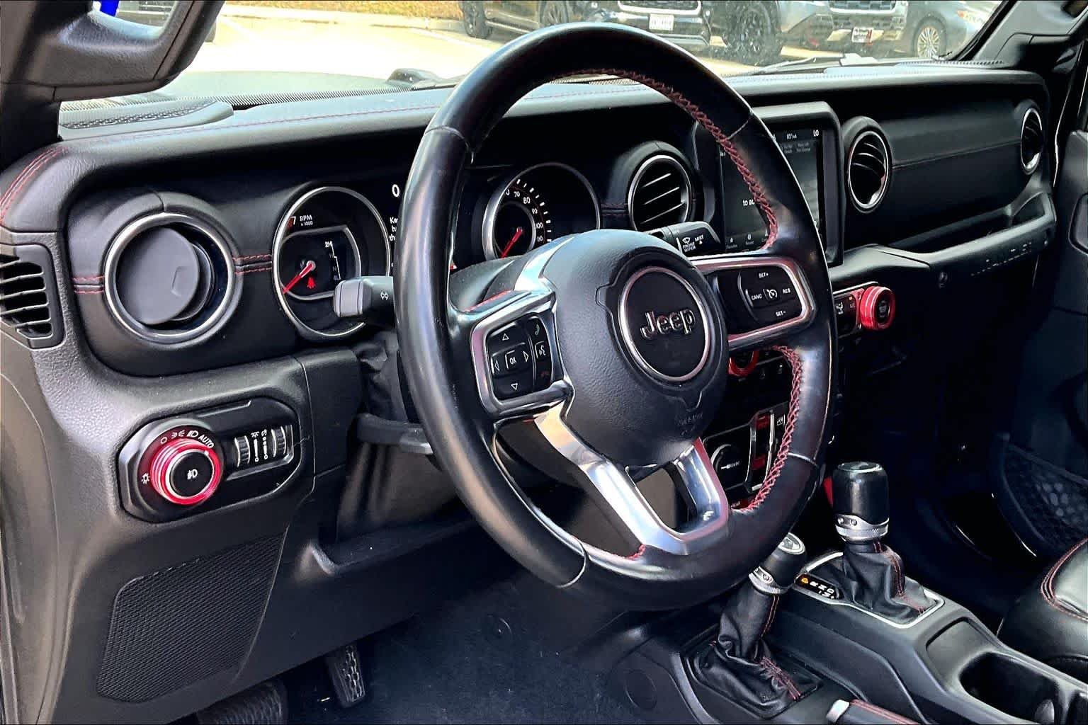 Used 2020 Black Clearcoat Jeep Recon image 30
