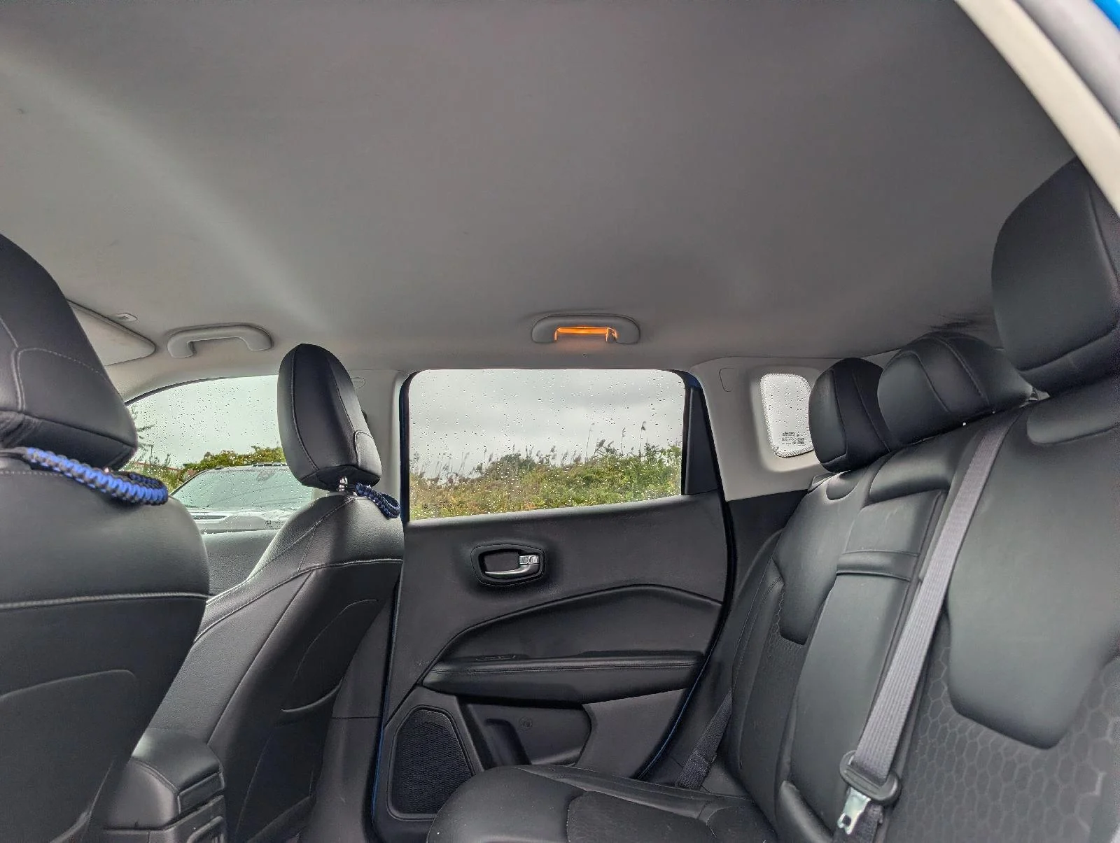 Used 2018 Laser Blue Pearlcoat Jeep Altitude image 12