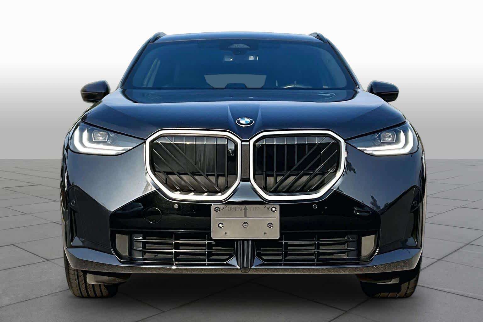 Used 2025 Dark Graphite Metallic BMW 30 xDrive image 3