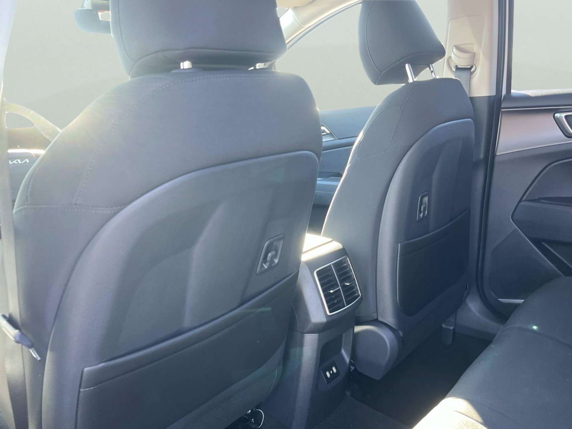New 2027 Snow White Pearl Kia S image 16