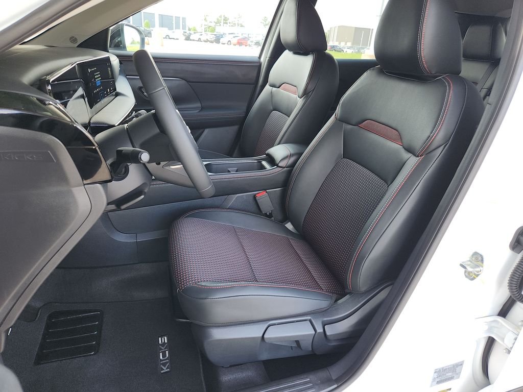 New 2026 Aspen White TriCoat Nissan SR image 8