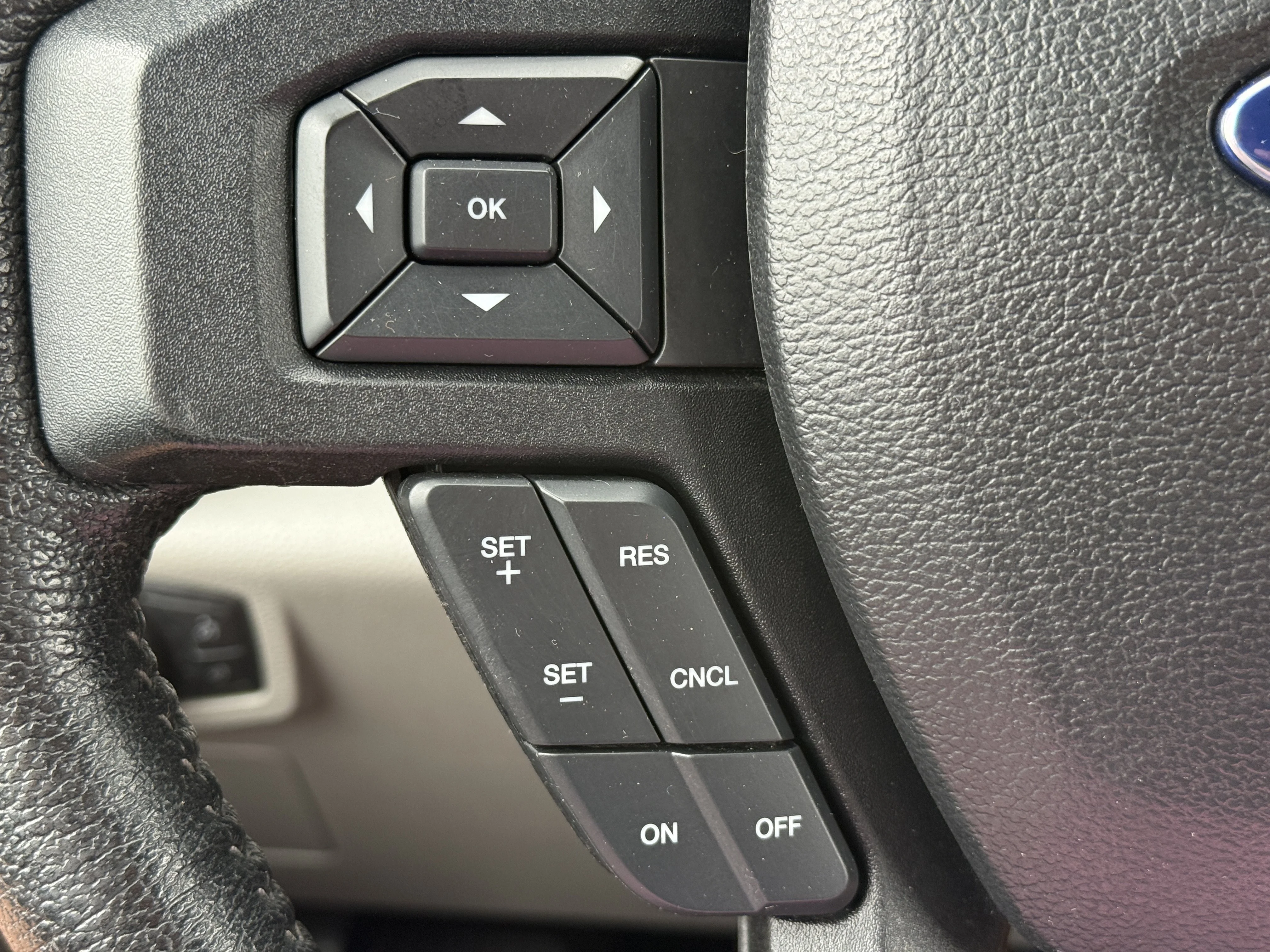 Used 2016  Ford XLT image 28