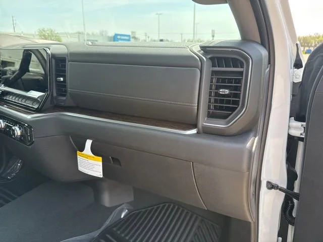 New 2026 Summit White GMC SLE image 53