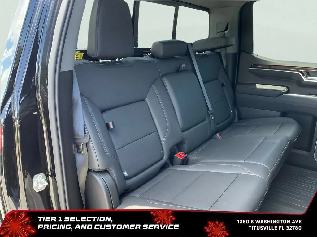 Used 2026 Onyx Black GMC Elevation image 16