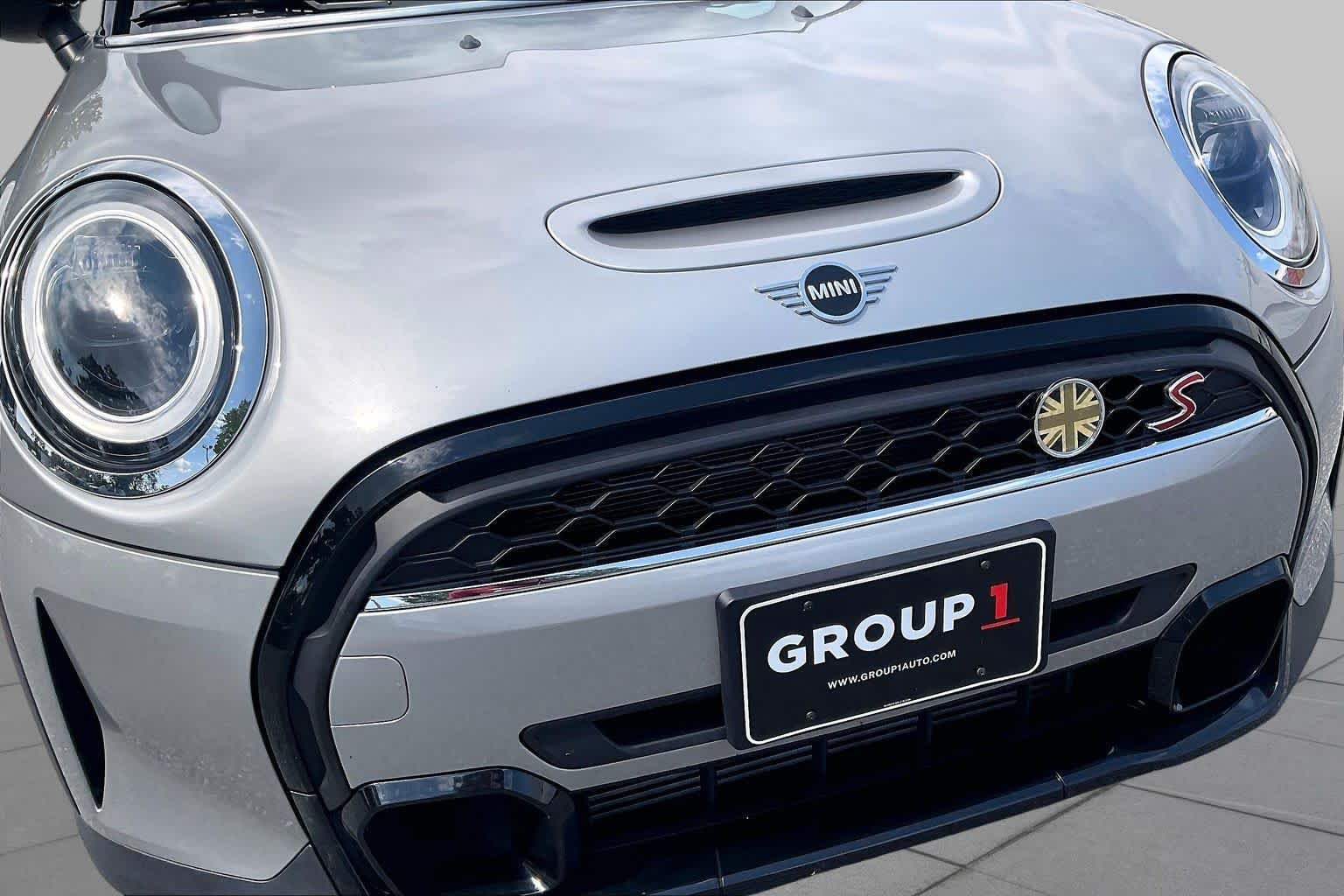 Used 2024 Melting Silver III Metallic MINI Cooper S image 28