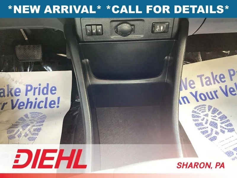 Used 2017  Toyota Four image 22