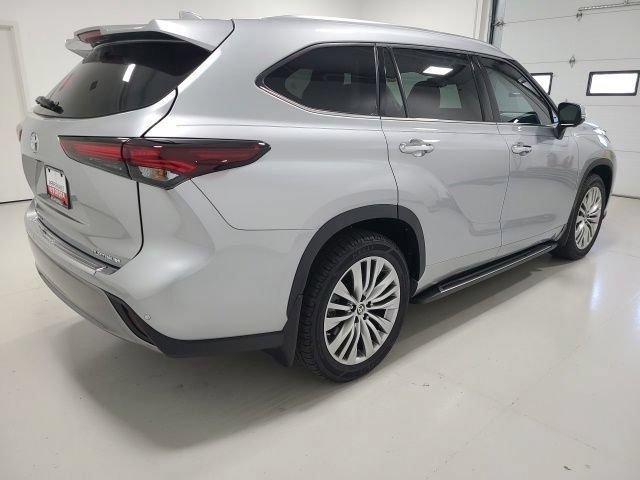 2024 Toyota Highlander Platinum - Photo 44
