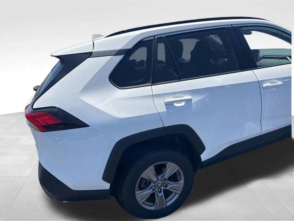 Used 2024 White Toyota XLE image 10