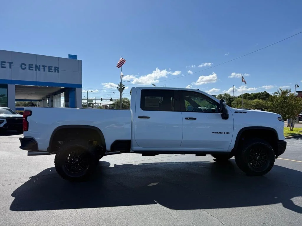 New 2026 Summit White Chevrolet ZR2 image 9