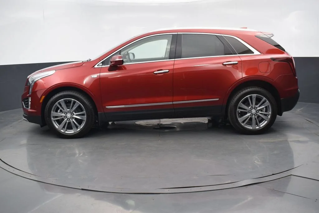 2026 Cadillac XT5 Premium Luxury - Photo 2
